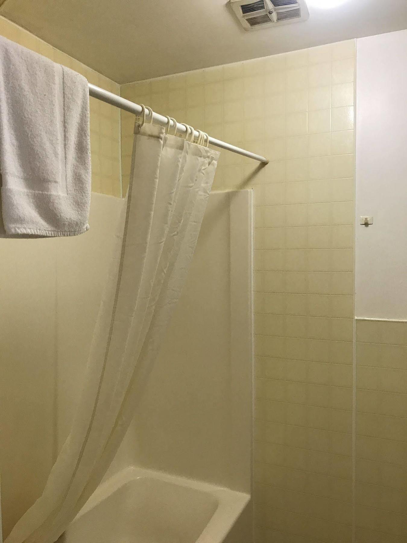 פורטג' לה פררי Yellow Quill Motel מראה חיצוני תמונה