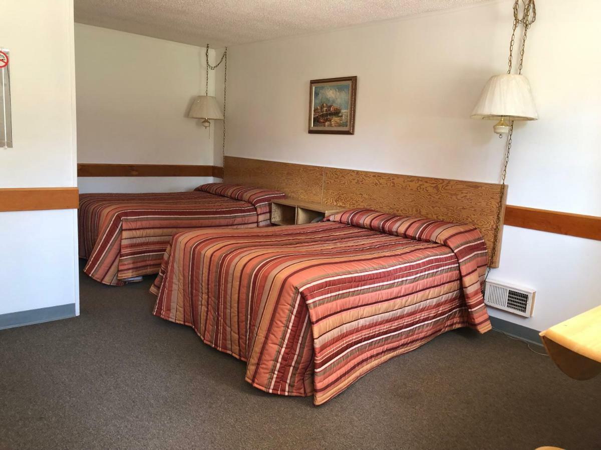 פורטג' לה פררי Yellow Quill Motel מראה חיצוני תמונה